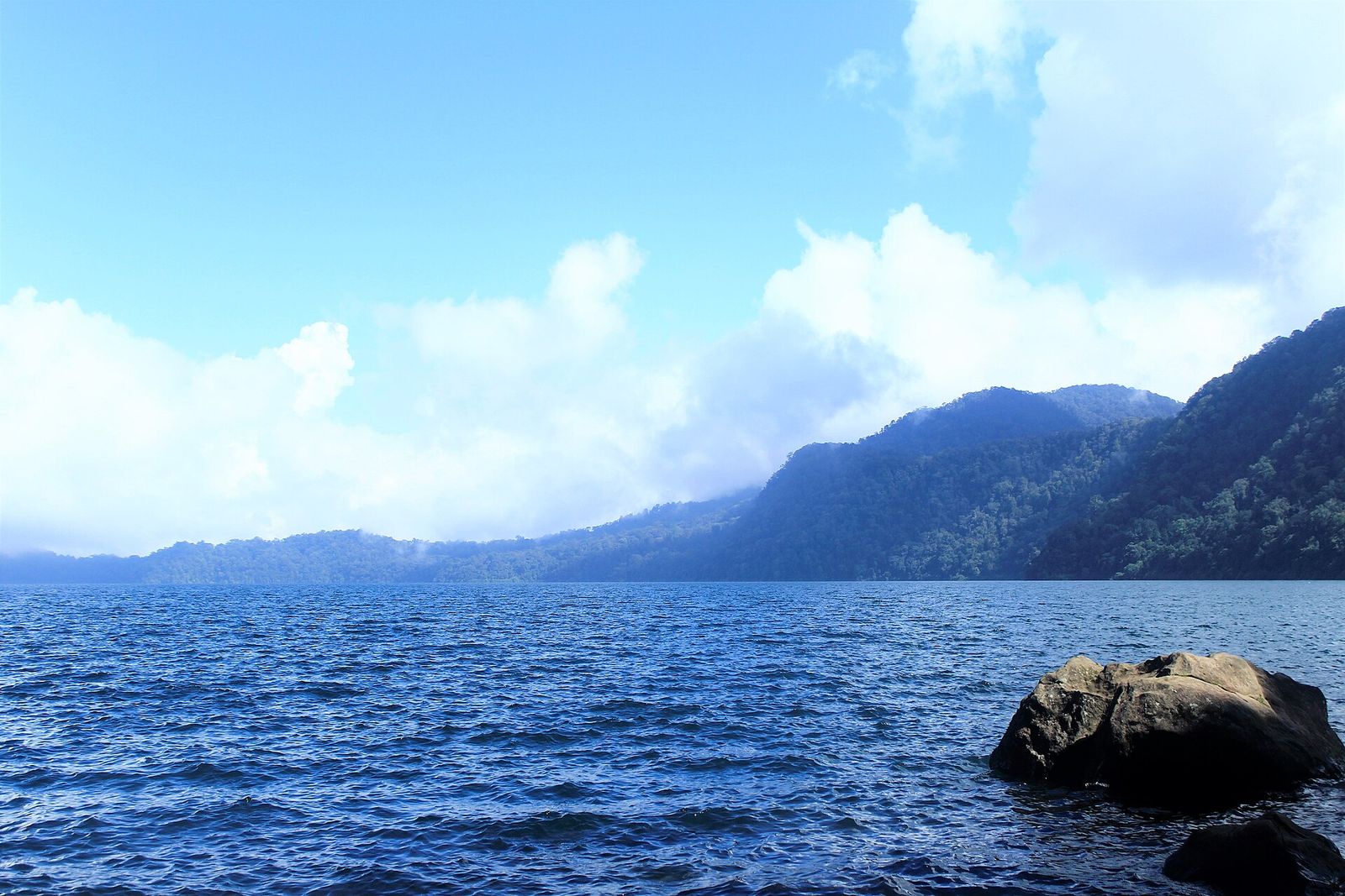 Foto Danau Gunung Tujuh