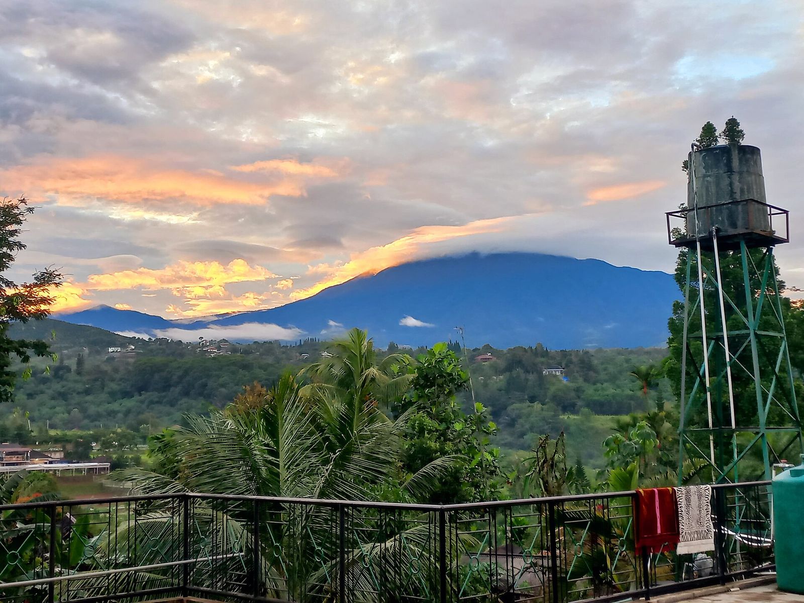 Foto Gunung Pangrango