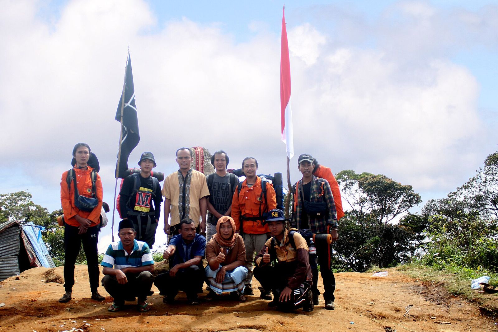 Foto Gunung Pesagi